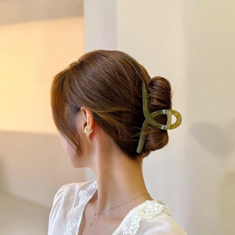 LushHair™ Claw Clip